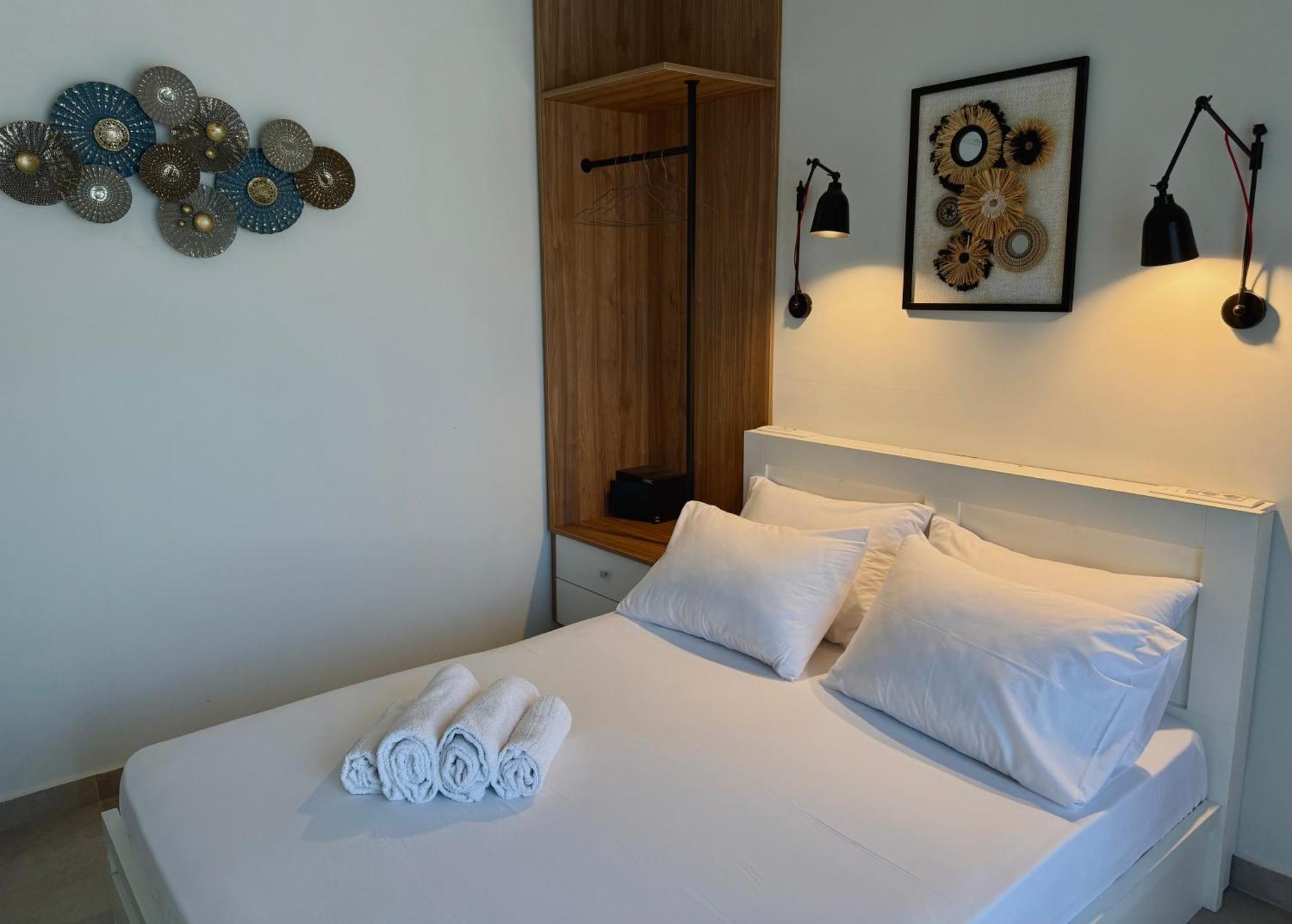 Kipos Suites & Apartments (Adults Only) Gennadi Pokoj fotografie